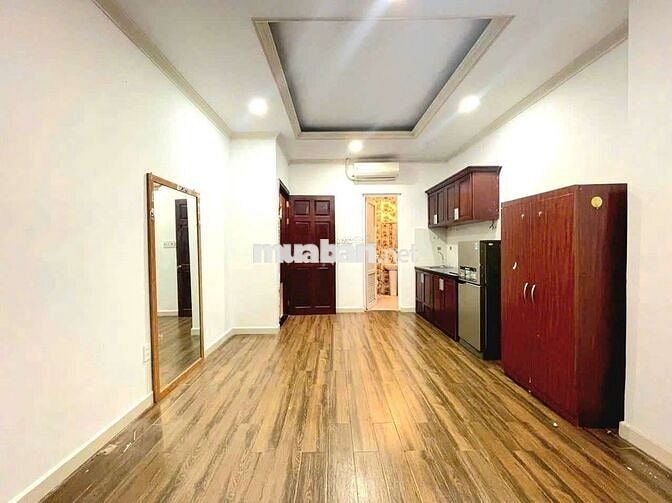 STUDIO BAN CÔNG- HÒA HƯNG Q10- THANG MÁY- FREE XE -NỘI THẤT NHƯ HÌNH