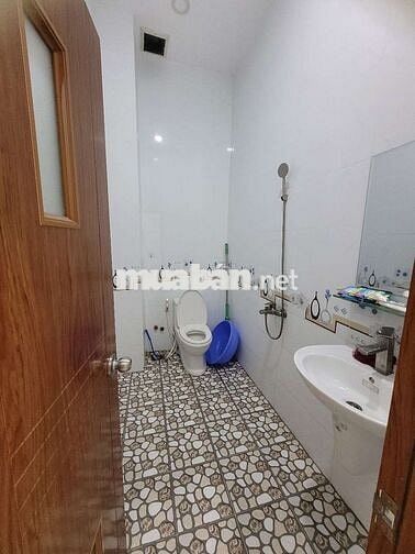 CHO THUÊ NHÀ HẺM THÔNG, NGAY CHỢ BÌNH THÀNH, GẦN AEON TÂN PHÚ