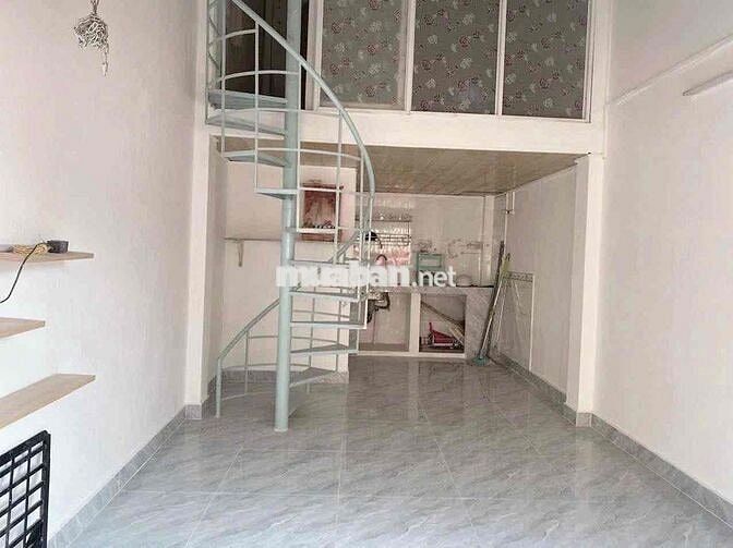 cho thuê nhà nguyên căn tx 31 q12 giá 3tr2/th điện nước chính