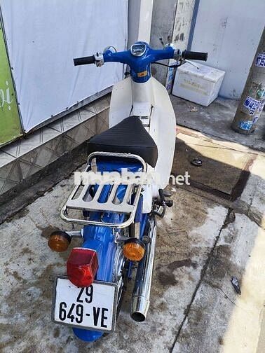 Honda Cub 81 màu xanh