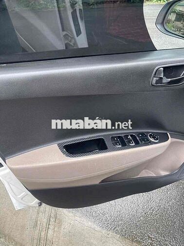 Hyundai i10 2014 Trắng Số sàn