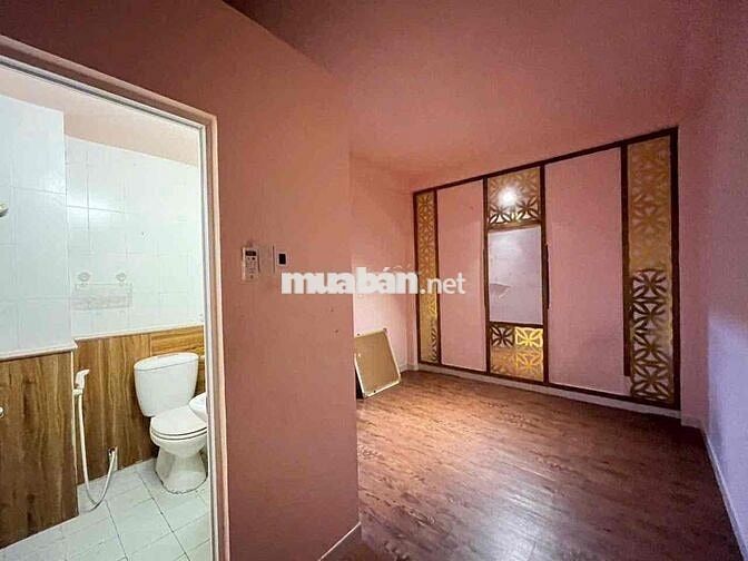 Cho Thuê Nhà 3 Tháng 2 Quận 10 Hẻm Ô Tô - 40M2 4 Tầng 5 PN - 27 Triệu