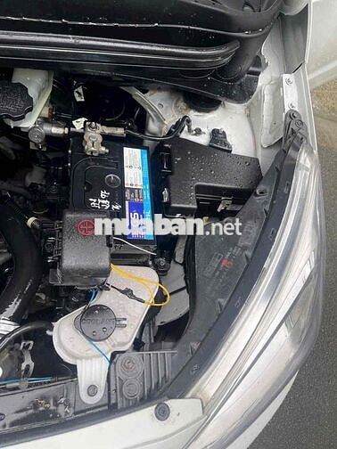 Hyundai i10 2014 Trắng Số sàn