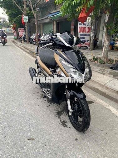 Honda Airblade màu Bạc