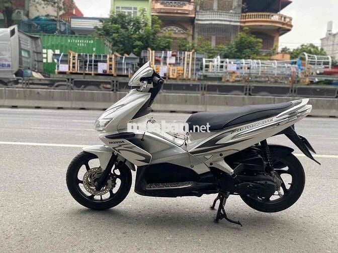 Honda Airblade zin chất đẹp như hình