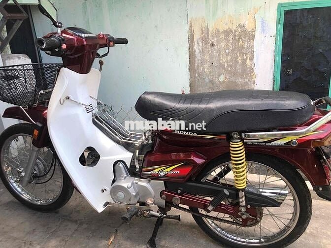 Honda Dream Đỏ trắng