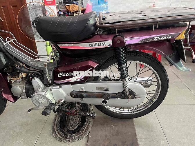 Daelim Citi 100 Đỏ đô