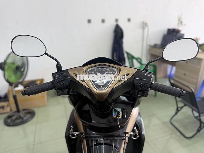 Honda Air Blade Fi xe đẹp hoàn hảo rin 1 chủ 
