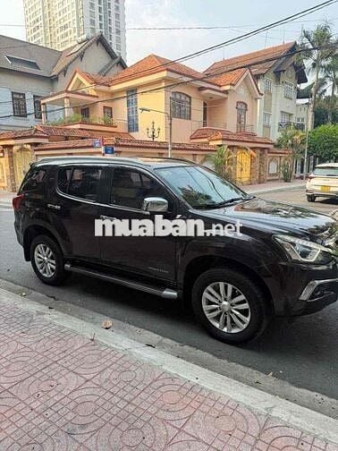 Isuzu MU-X PRESTOGE SPORT 2018
