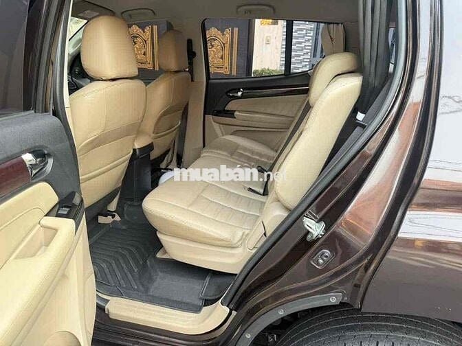 Isuzu MU-X PRESTOGE SPORT 2018