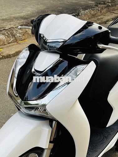 Honda SH 150i 2021 Trắng đen 11000 km