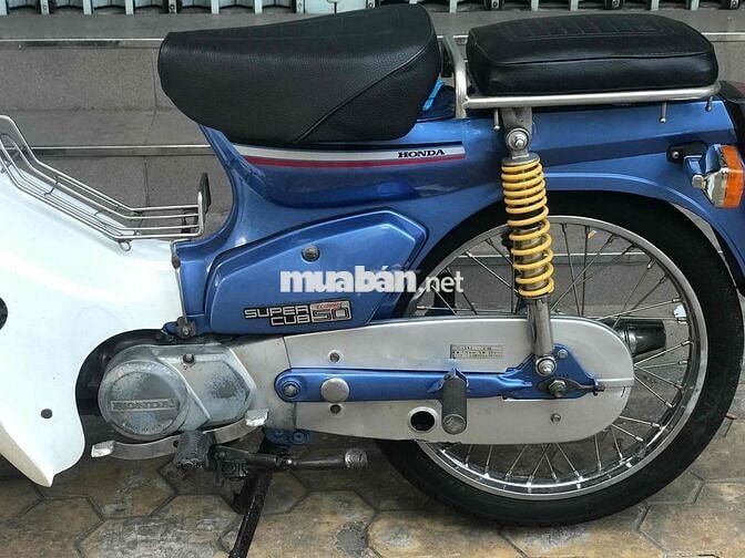 Honda Cub 82/50cc . Bstp xe nhà cần bán quá đẹp