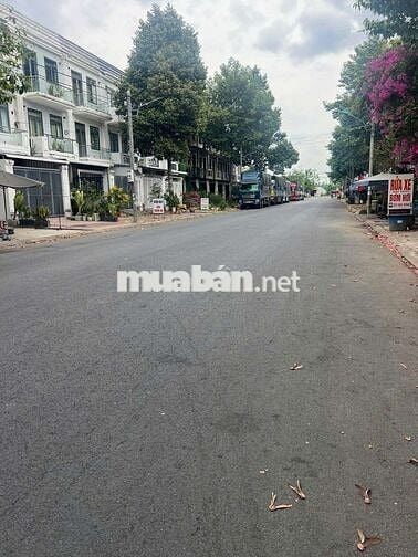 Bán đất nền 105 m², đường Trục Chính KCN, cặp hẻm kỹ thuật 2m