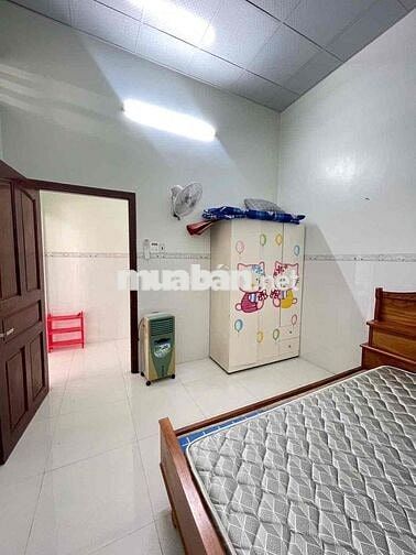 Cho thuê nhà trệt nguyên căn 5x16m 2phòng full nội thất KdC Hồng Loan