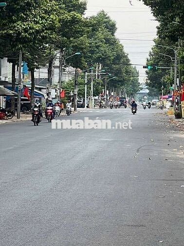 Bán đất nền 105 m², đường Trục Chính KCN, cặp hẻm kỹ thuật 2m