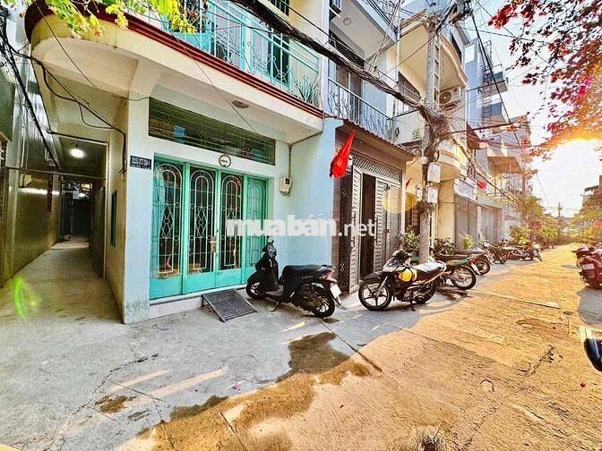 nhà xây mới Bạch Đằng 3 tầng full nội thất 5ty980tl