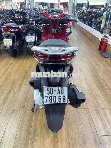 Honda SH 350i 2023 Đỏ 3850 km hỗ trợ góp cửa hàng