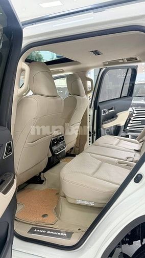 Bán Land Cruiser LC300 sản xuất 2025, siêu lướt 5000Km