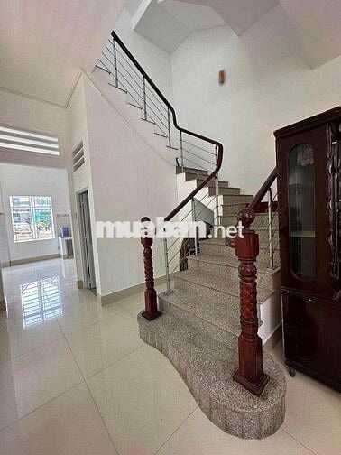 BÁN CẶP NHÀ ĐẸP TRONG KHU BIỆT THỰ NGỌC VÂN