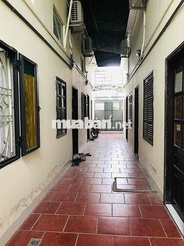 Chính chủ , phòng rộng thoáng mát , có đh , nl ,vskk ,có chỗ để ô tô