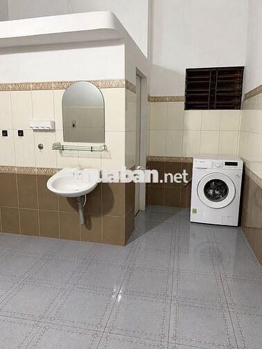 Nhà Cấp 4 Sát mặt tiền Lê Trọng Tấn 126 Mét - Sổ Hồng 