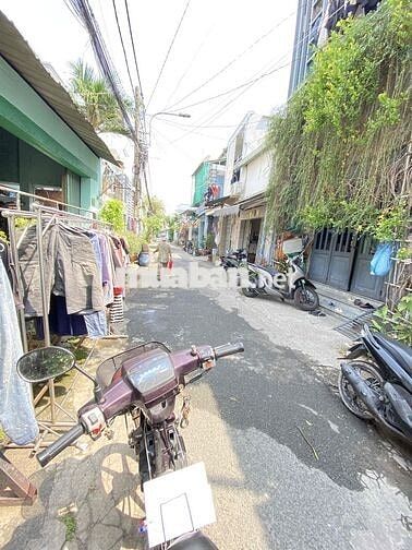 nhà c4 có gác lửng khiết tâm, bình chiểu 42m đất,