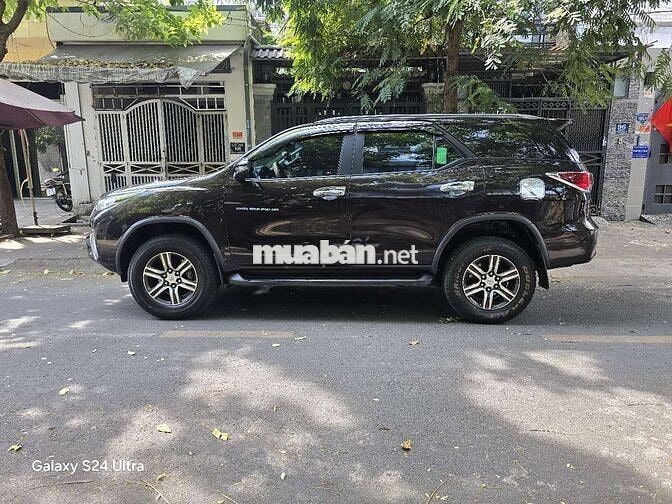 Toyota Fortuner 2019 Nâu Sàn