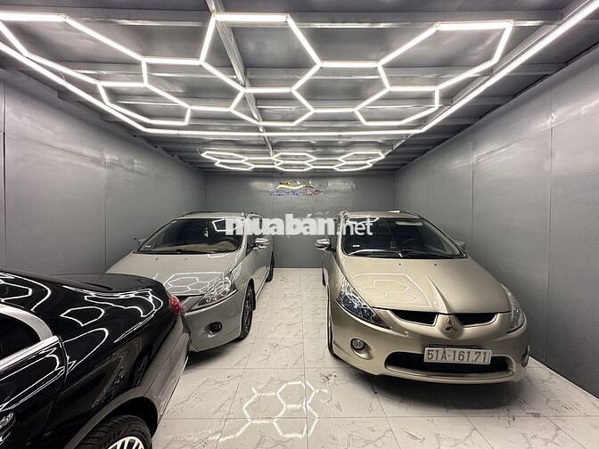 Mitsubishi Grandis 2009 Vàng cát