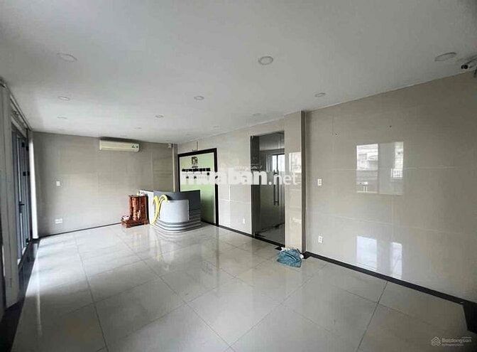 SIÊU PHẨM  BIỆT THỰ KHU BÊN SÔNG GẦN GIGAMALL,CÓ THANG MÁY,HẦM 4 TẦNG