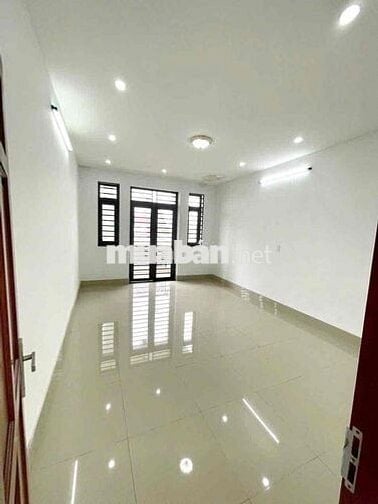 nhà 1 trệt 2 lầu 4p ngủ, Cách ngã 6 An Phú 1,5km,đường 10m vỉa hè 4m
