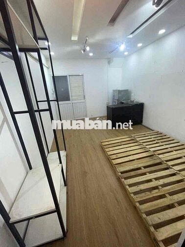 Cho Thuê Nguyên Căn Mặt Tiền Quận 10 35M2 4 Tầng chỉ 25 Triệu
