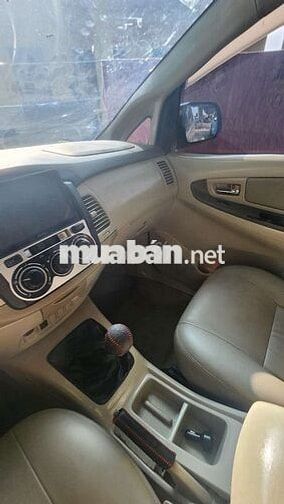 Toyota Innova 2015 J Vàng cát
