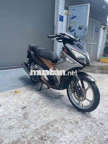 Yamaha Novo màu Nâu Bạc Đen