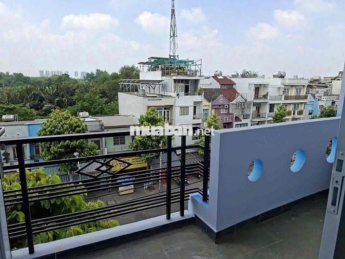 cho thuê mặt tiền Tạ Quang Bửu diện tích 40 mét thoáng mát có đầy đủ