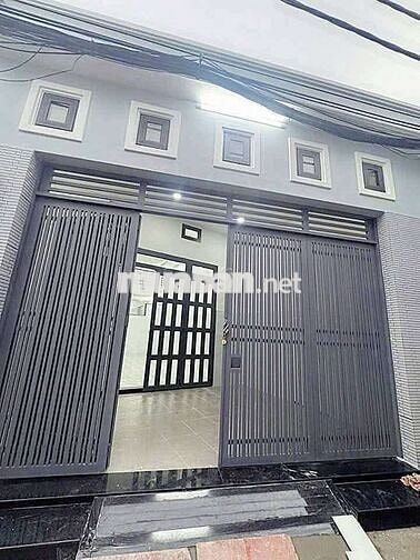 nhà dt 5,5 x20 lửng đúc hẻm 5 m