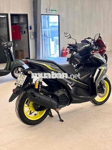 YAMAHA NVX V2 155 2021 bao ra tên