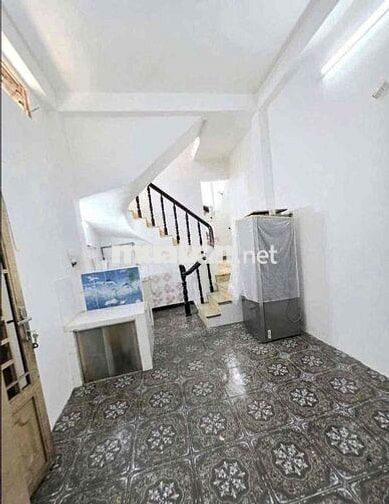 Hẻm Xe Hơi - Cách Mạng Tháng 8 Quận 10 - 40M2 3 Tầng 2 PN - 16 Triệu
