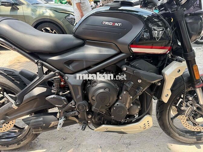 Triumph Trident 660 Đen Thể thao