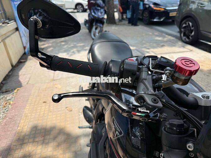 Triumph Trident 660 Đen Thể thao