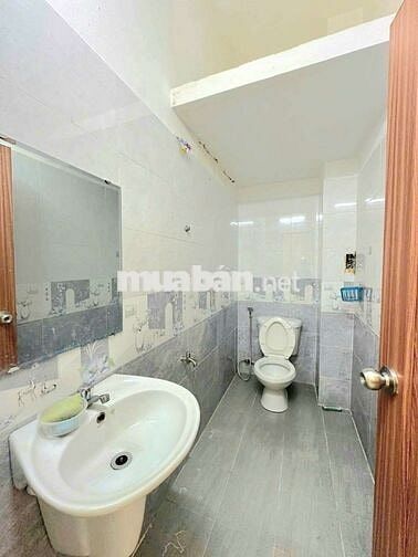 Nhà đường Phan Anh [4x16, 3 lầu, 4pn, 5toilet] 15tr/tháng