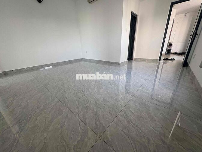 2 Phòng Ban Công Có Nội Thất, Mới