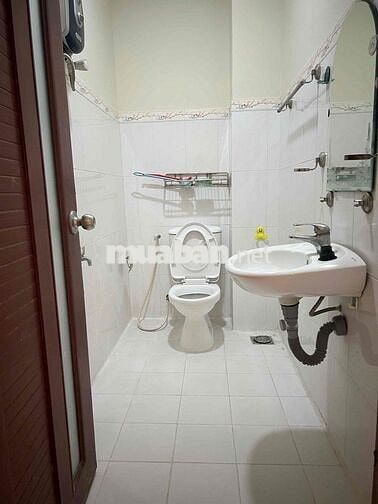 phòng trọ lầu 2 Phan Xích Long