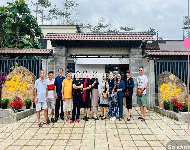 khu nghỉ dưỡng và mặt bằng kinh doanh