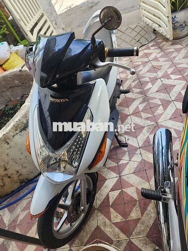 Honda Xe máy màu Trắng Đã sử dụng