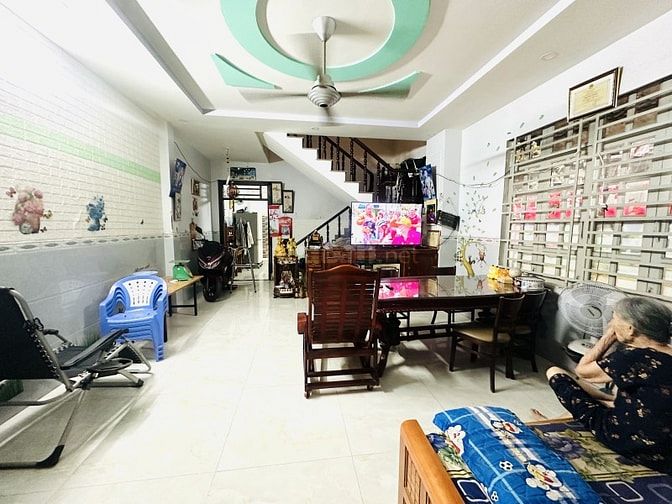 BÁN NHÀ CHÍNH CHỦ -  VỊ TRÍ ĐẸP GÒ VẤP - DIỆN TÍCH HIẾM 6,5M X16.5M 