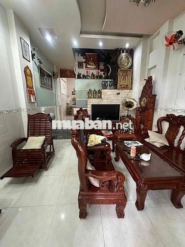 chính chủ cần bán gấp nhà hẻm xe hơi 2695