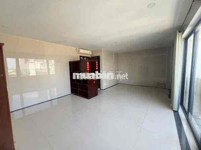 Cho thuê Biệt Thự 1 hầm 4 lầu có thang máy làm VPcty khu BT Bên Sông