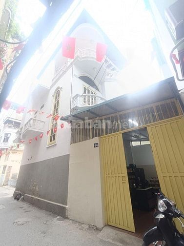 Đê La Thành – Đôgs Đa -  Ô TÔ – 84 m2 – 3 Tầng – MT ^ M – Giá 16.8 Tỷ.