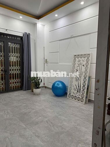 Cho thuê gian góc 2 mặt tiền ưu tiên làm văn phòng