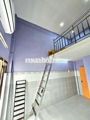 Mặt tiền HXH 2 chiều thông,tiện kinh doanh,ngay chợ Hanh Thông Tay